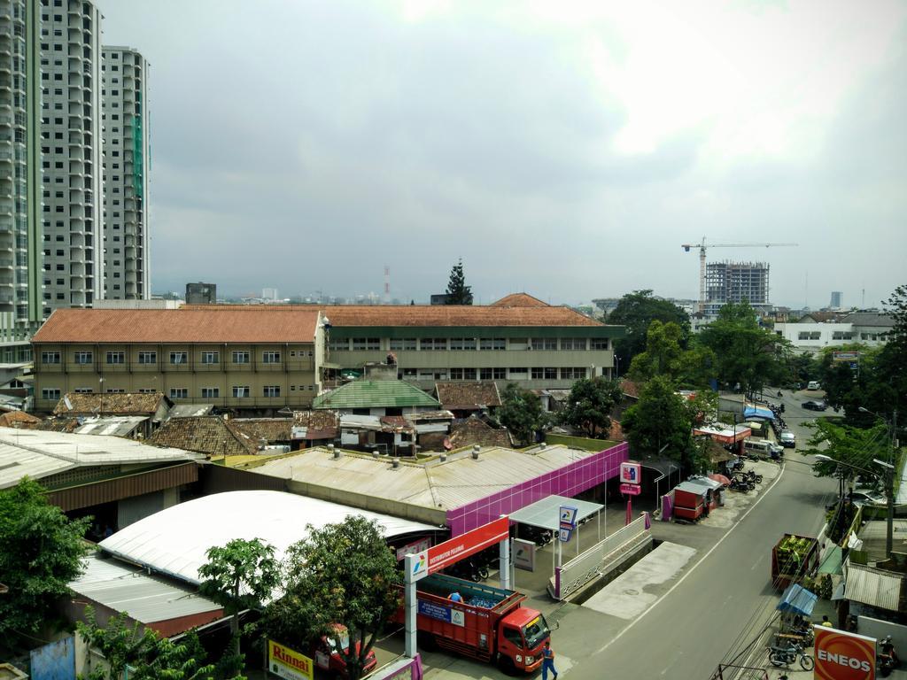 Sentra Inn Bandung Exterior foto
