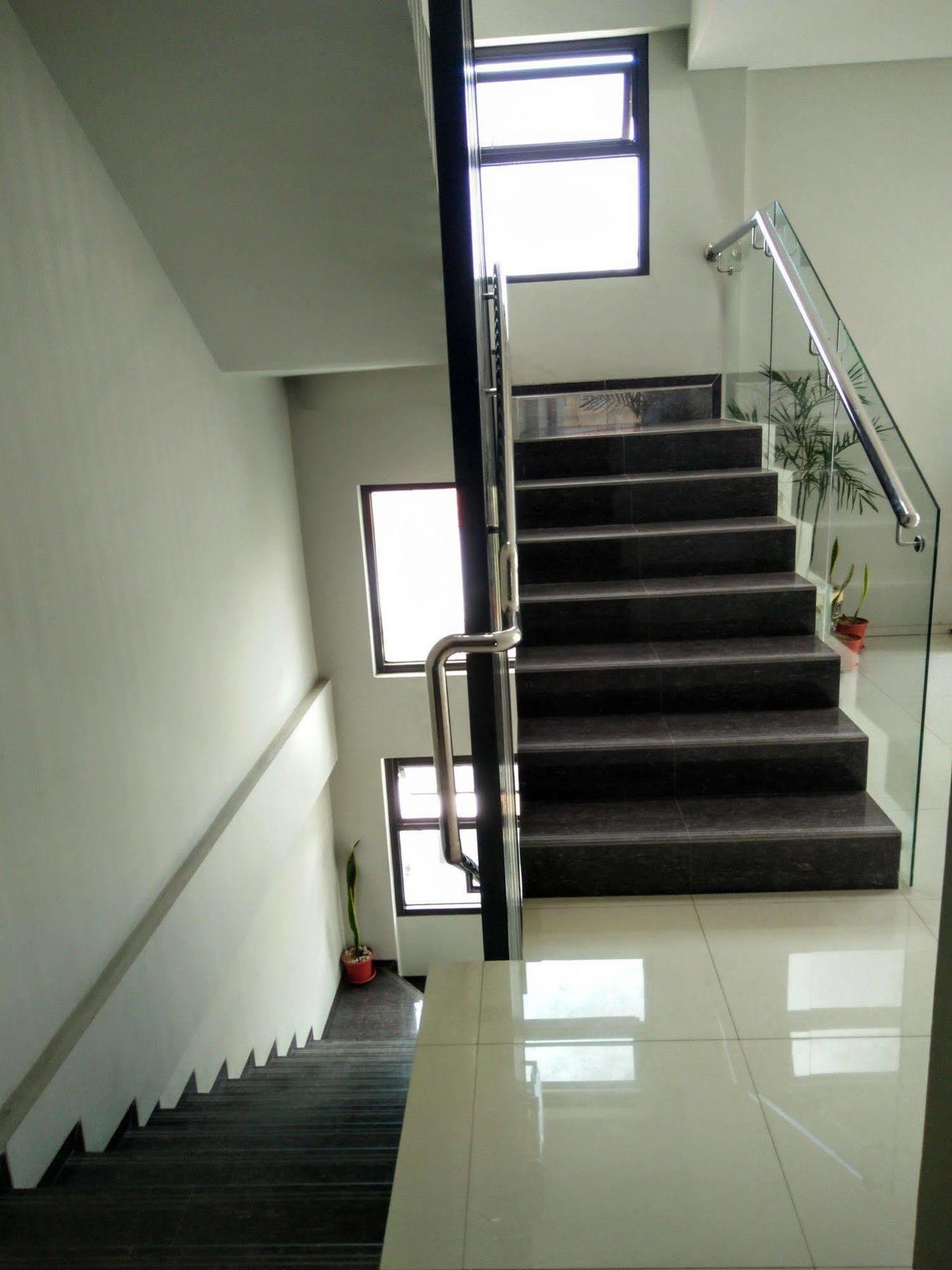 Sentra Inn Bandung Exterior foto