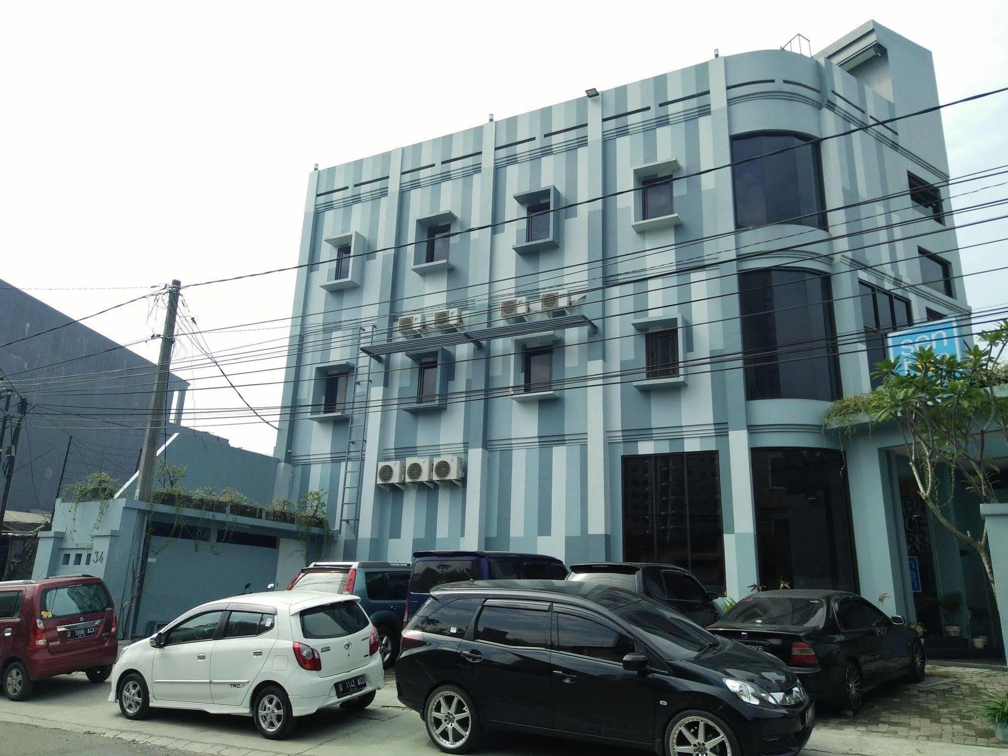 Sentra Inn Bandung Exterior foto